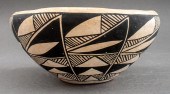 LINDA CONCHO, ACOMA PUEBLO POT
