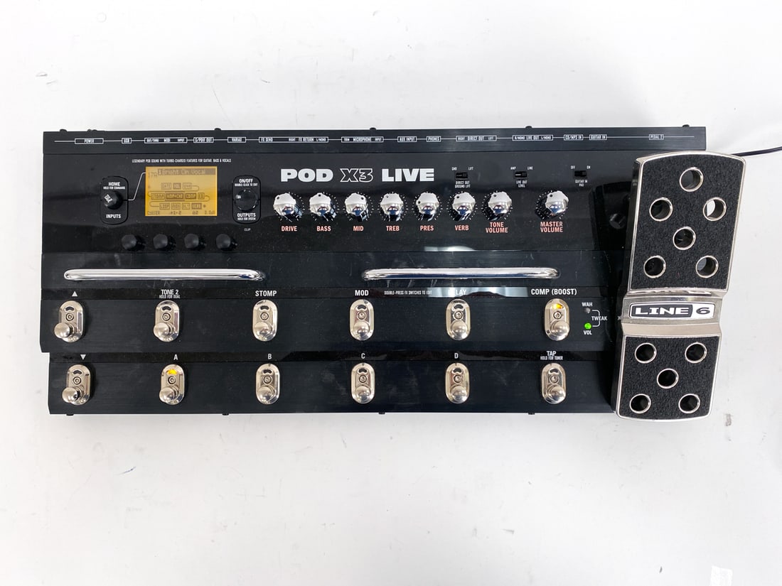 LINE 6 POD X3 LIVE MULTI-EFFECT AMP