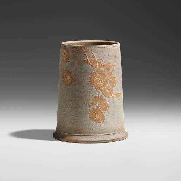 Linna Irelan for Roblin Pottery.
