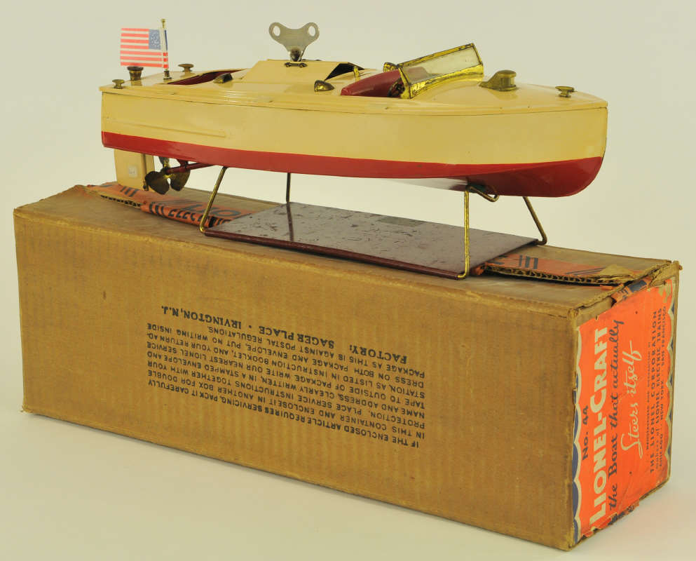 LIONEL BOXED DUAL SEAT SPEED BOAT