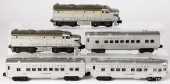 LIONEL FIVE PIECE PASSENGER TR