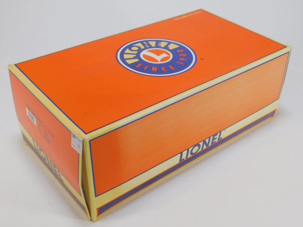 LIONEL MILWAUKEE ROAD BI-POLAR