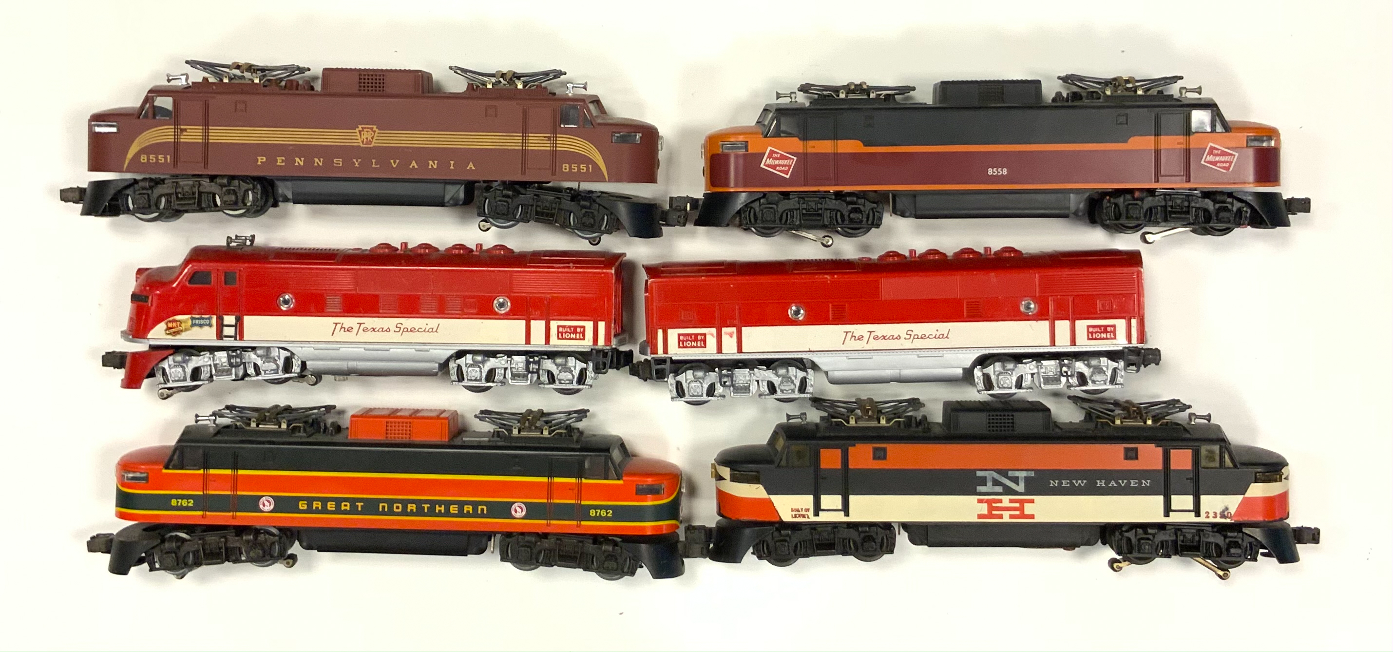 LIONEL POST WAR TRAIN ENGINES The