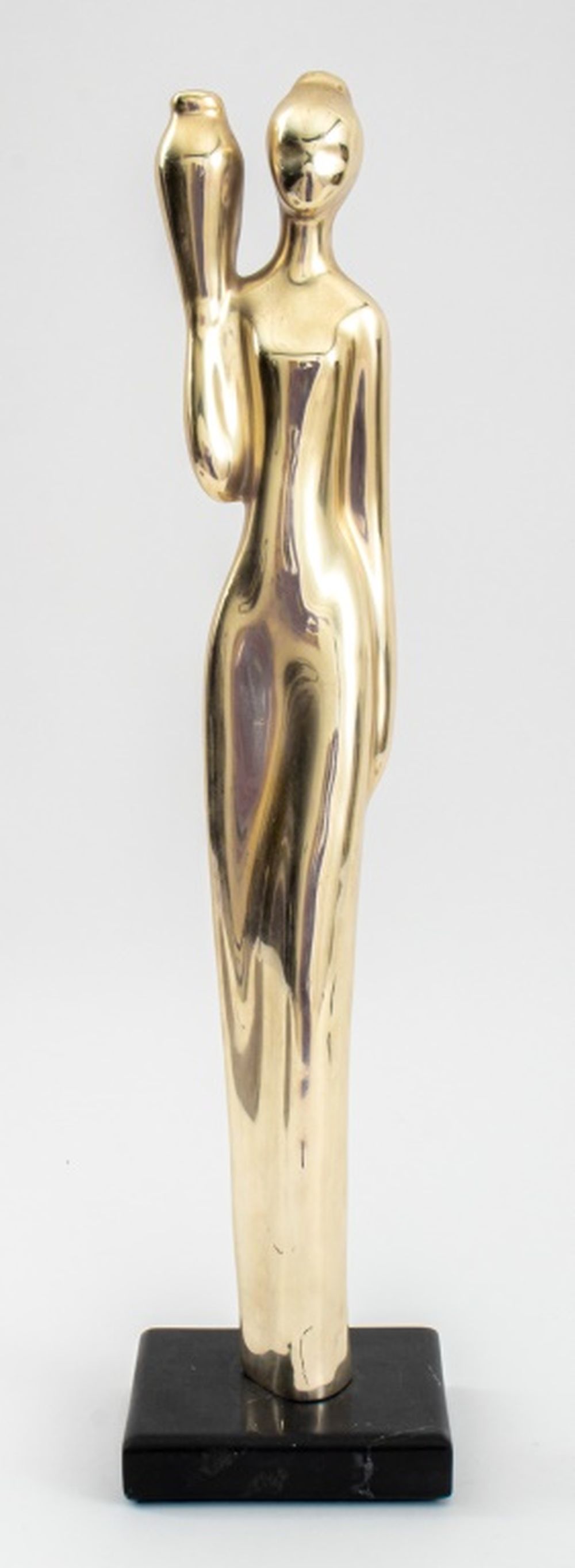 LISA CASTILLO "AQUARIUS"