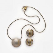LISA CECCORULLI NECKLACE AND E