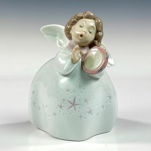 LITTLE ANGEL WITH TAMBOURINE