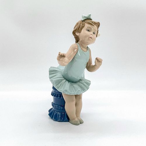 LITTLE BALLET GIRL 1005104 - LLADRO