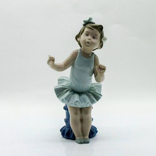 LITTLE BALLET GIRL 1005104 - LLADRO