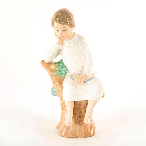 LITTLE BOY THINKING 1004876 -