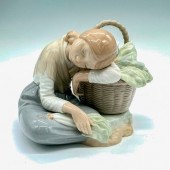 LITTLE GREEN GROCER GIRL 10010