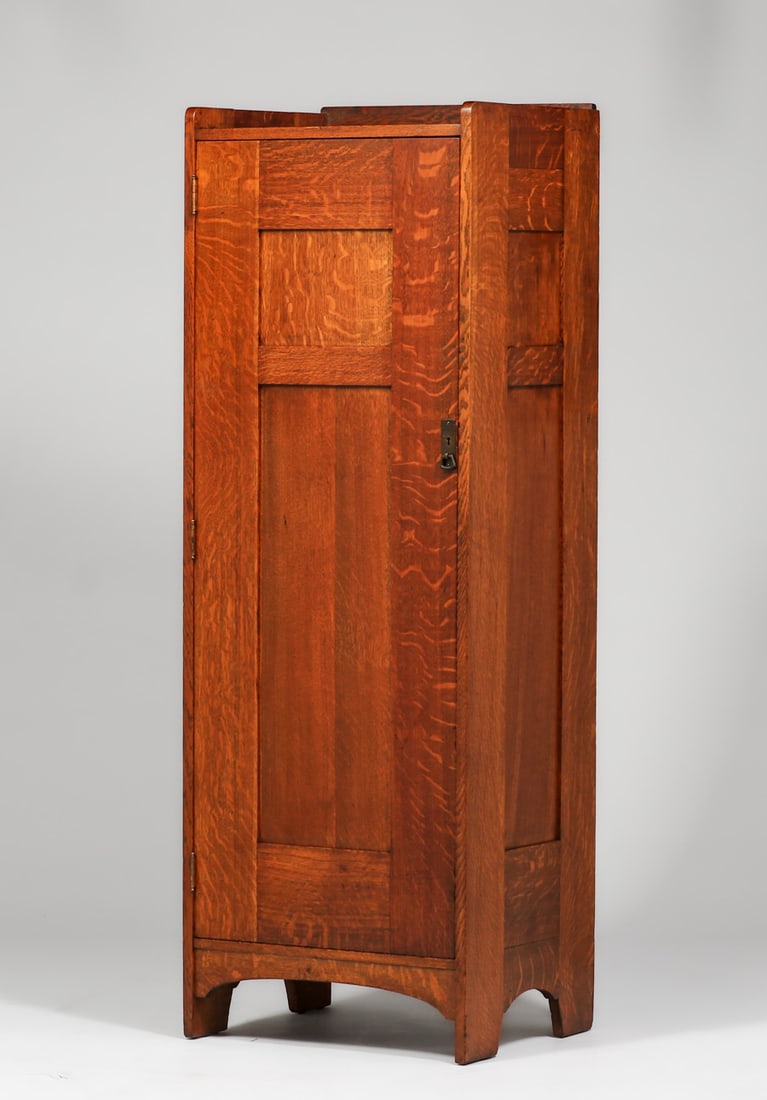 L&JG STICKLEY TALL CUSTOM