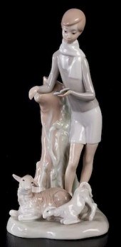 LLADRO #4509 BOY WITH LAMBS FI