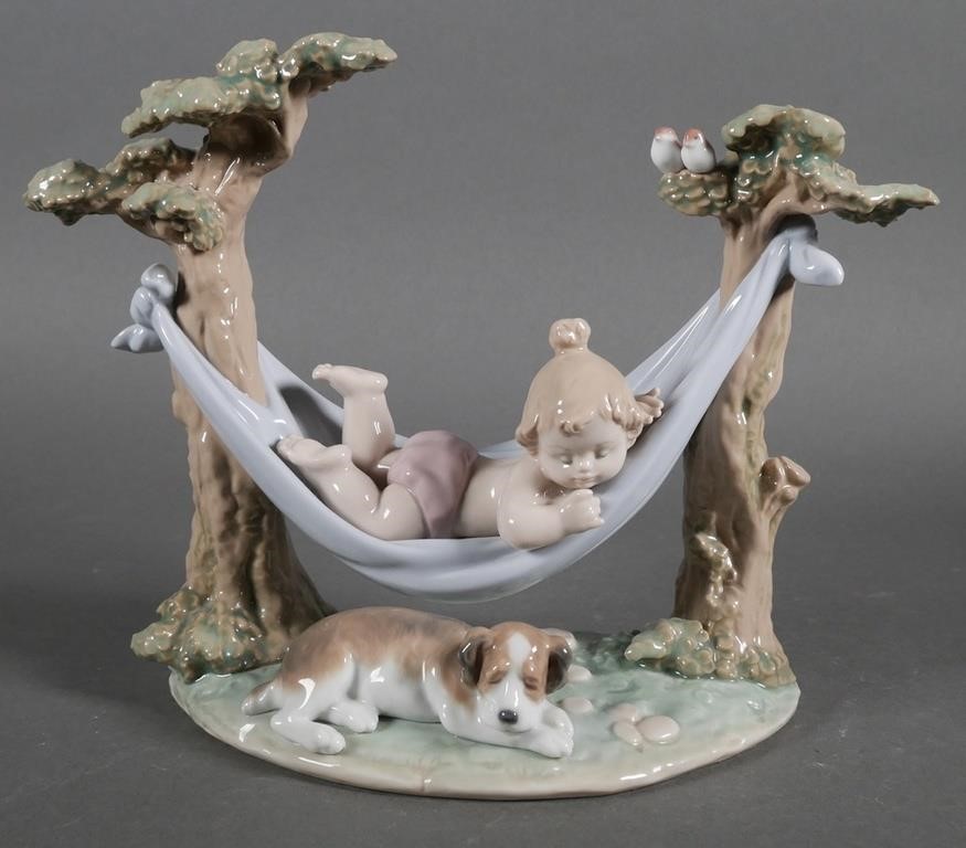 LLADRO 6853 LITTLE NAPMATES DOG