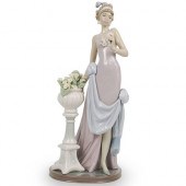 LLADRO "A TOUCH OF CLASS" FIGU