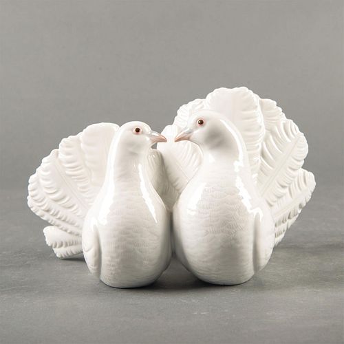 LLADRO BIRD FIGURE, COUPLE OF