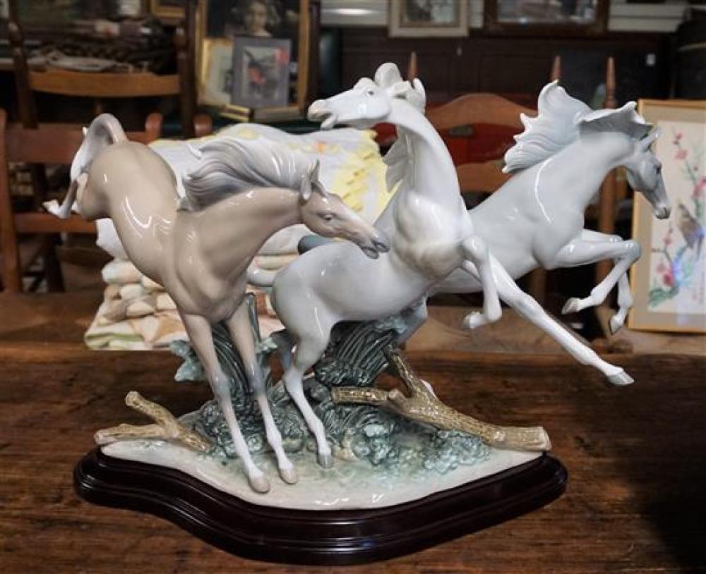 LLADRO 'BORN FREE' HORSES