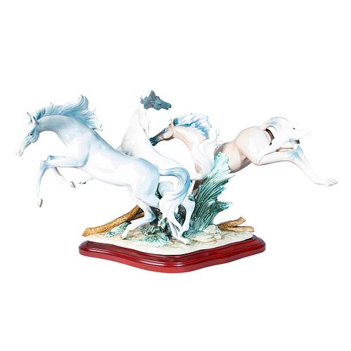 LLADRO BORN FREE HORSES SCULPTURE