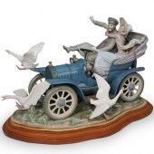 LLADRO "CAR IN TROUBLE" PORCEL