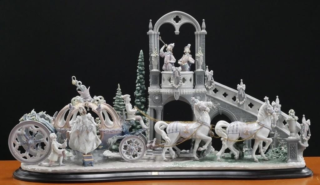 LLADRO CINDERELLA'S ARRIVAL
