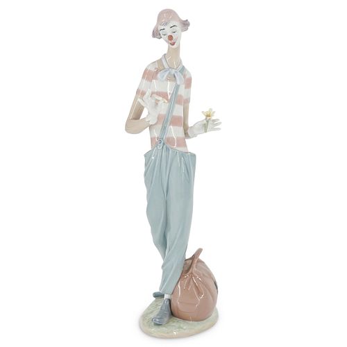 LLADRO CLOWN IN LOVE PORCELAIN