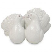 LLADRO "COUPLE OF DOVES" PORCE