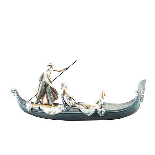 LLADRO FIGURE GROUP, IN THE GONDOLA