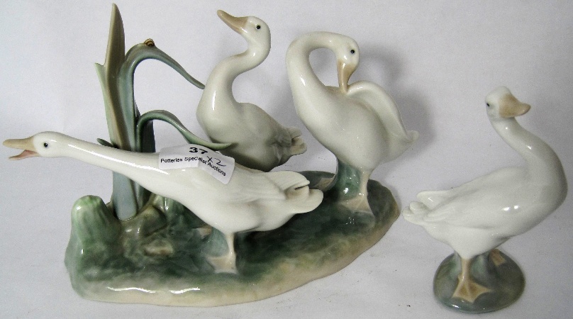 Lladro Figure of Geese Group And