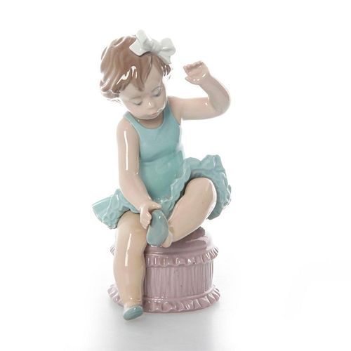 LLADRO FIGURINE, 5107 BALLET