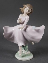 LLADRO FIGURINE 6412 JOY OF LI