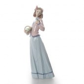 LLADRO FIGURINE, 7644 INNOCENC