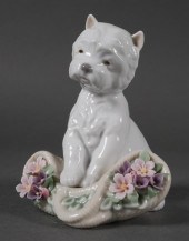 LLADRO FIGURINE 8207 PLAYFUL C