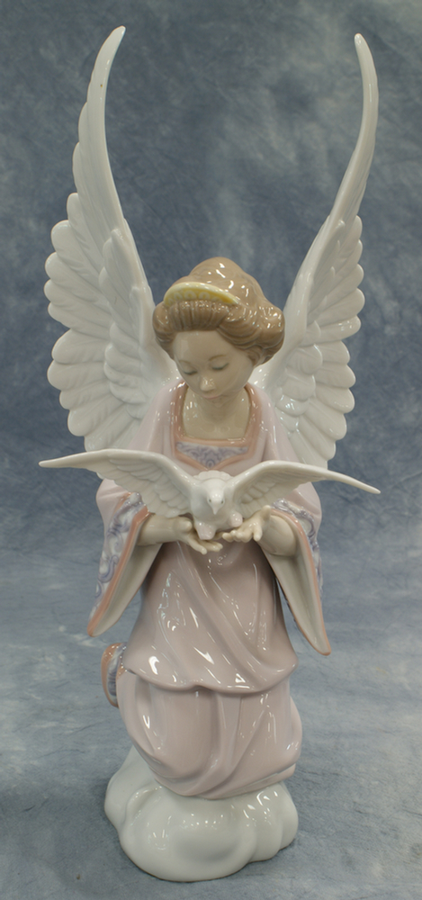 Lladro figurine, angel of peace