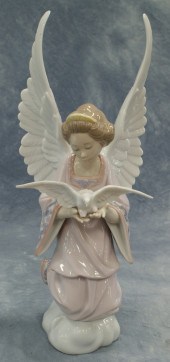 Lladro figurine, angel of peac