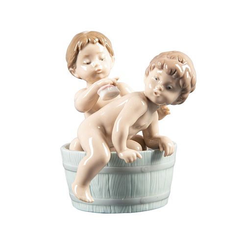 LLADRO FIGURINE, BATH TIME