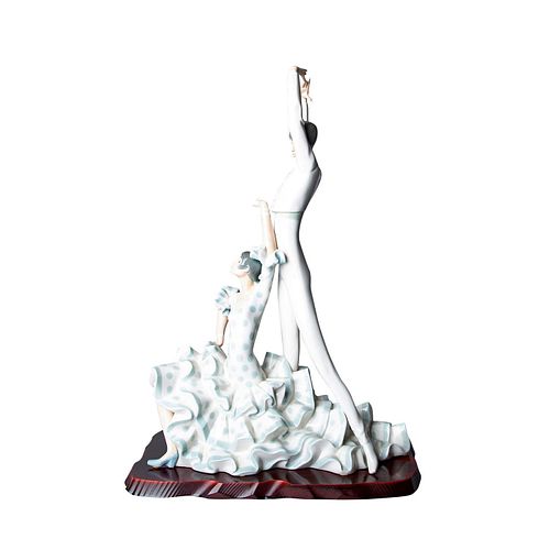 LLADRO FIGURINE FLAMENCO DANCERS