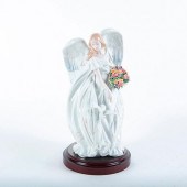 LLADRO FIGURINE, FLOWERS OF PE