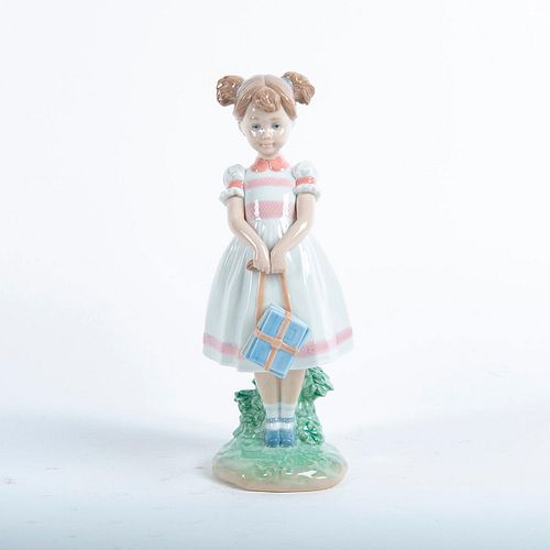 LLADRO FIGURINE, LITTLE SCHOOL GIRL