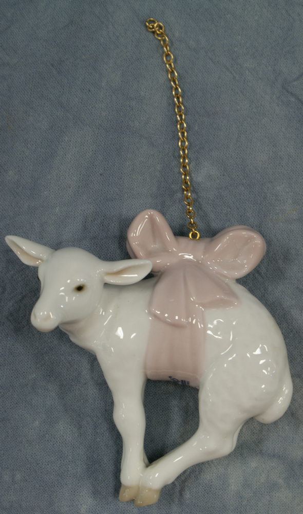 Lladro figurine, nativity lamb