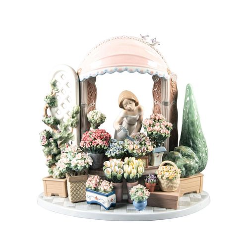 LLADRO FIGURINE, ROMANTIC