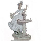 LLADRO FIGURINE, SPRING JOY 01