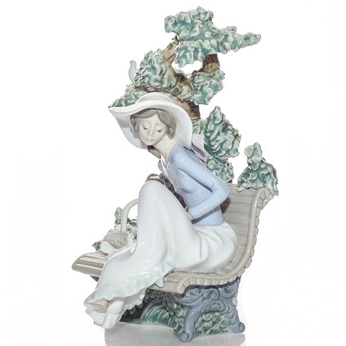 LLADRO FIGURINE, SUNDAY IN THE PARK