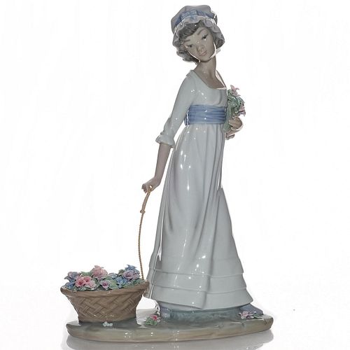 LLADRO FIGURINE, WILD FLOWER