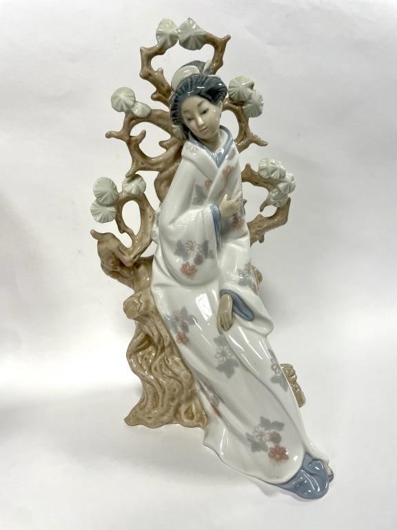 LLADRO GEISHA PORCELAIN