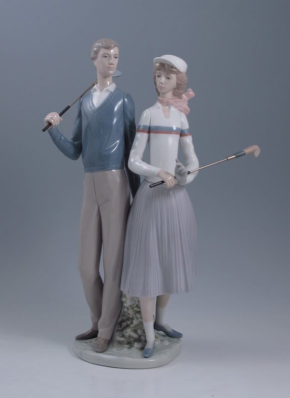 LLADRO GOLFING COUPLE #1453: Jose