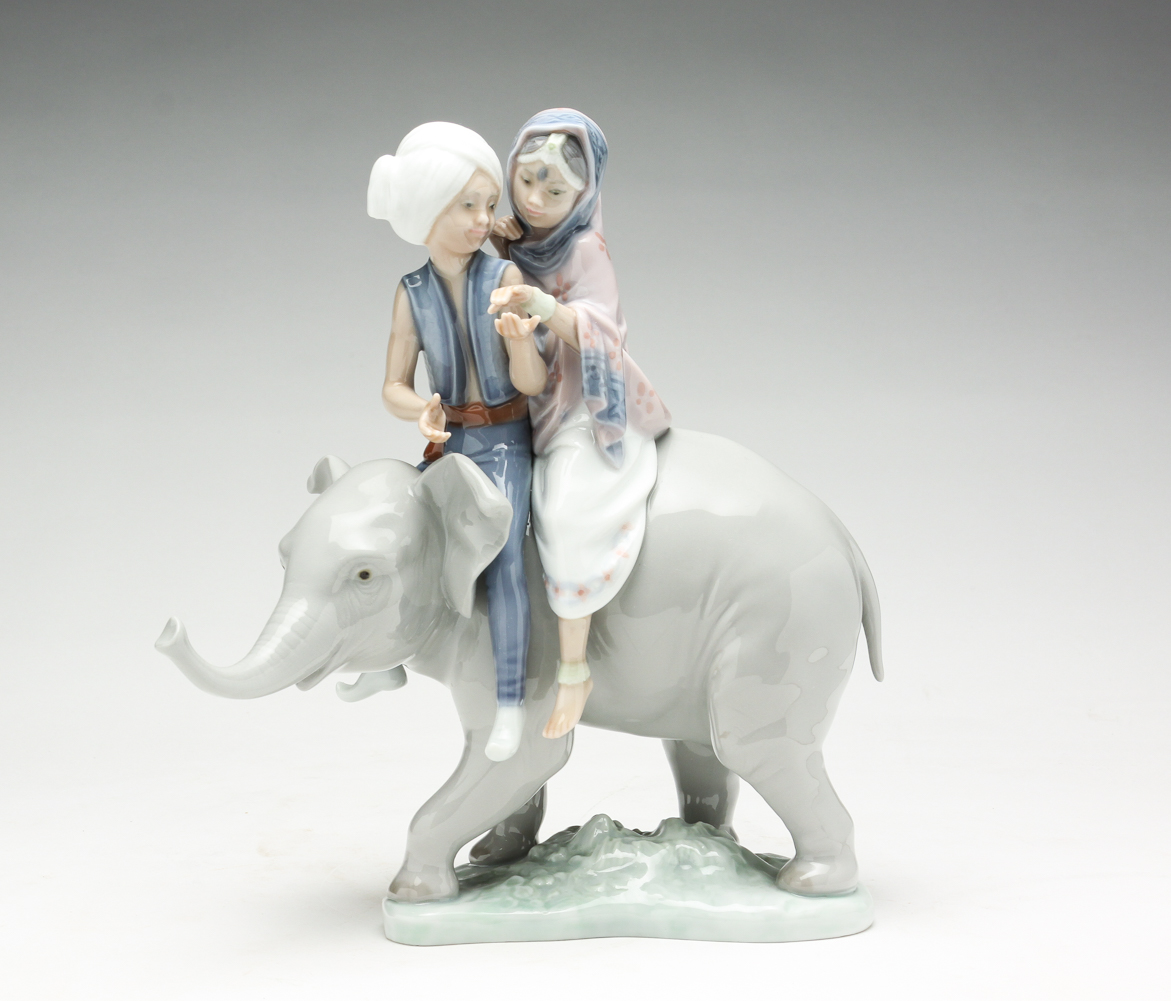 LLADRO "HINDU CHILDREN ON