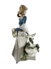 LLADRO "IN THE GARDEN" #5416 P