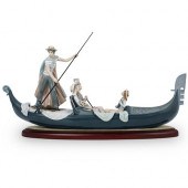 LLADRO "IN THE GONDOLA" PORCEL