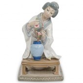 LLADRO "JAPANESE GIRL" PORCELA