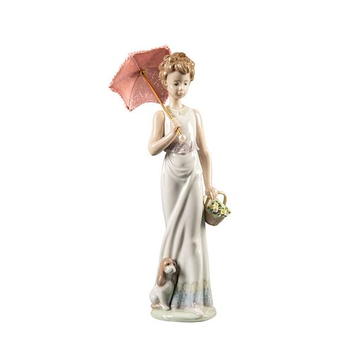 LLADRO LADY FIGURINE, GARDEN