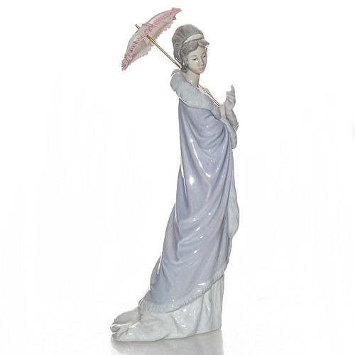 LLADRO LADY FIGURINE, MILANESE LADY